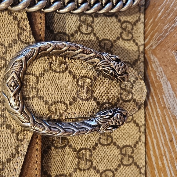 GUCCI Dionysus GG Supreme Mini Bag - Picture 2 of 13